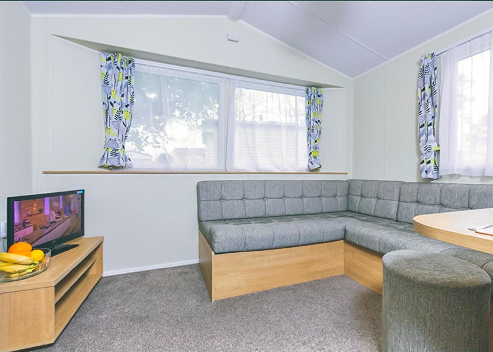 Orchards Holiday Park Newbridge  Ruang foto